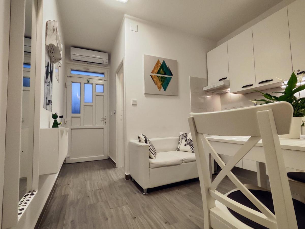 Sea & Sun Apartments Tučepi الغرفة الصورة