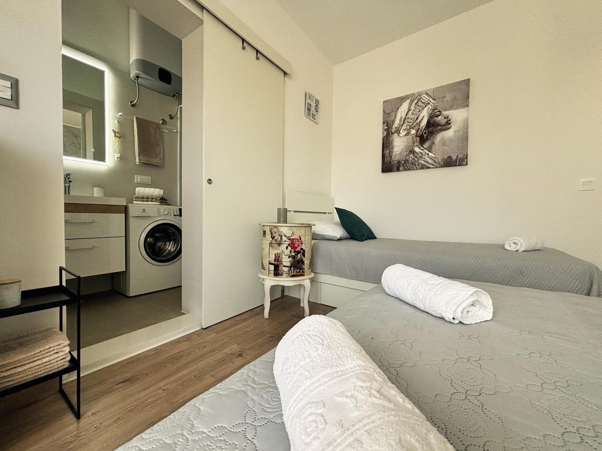 Sea & Sun Apartments Tučepi الغرفة الصورة