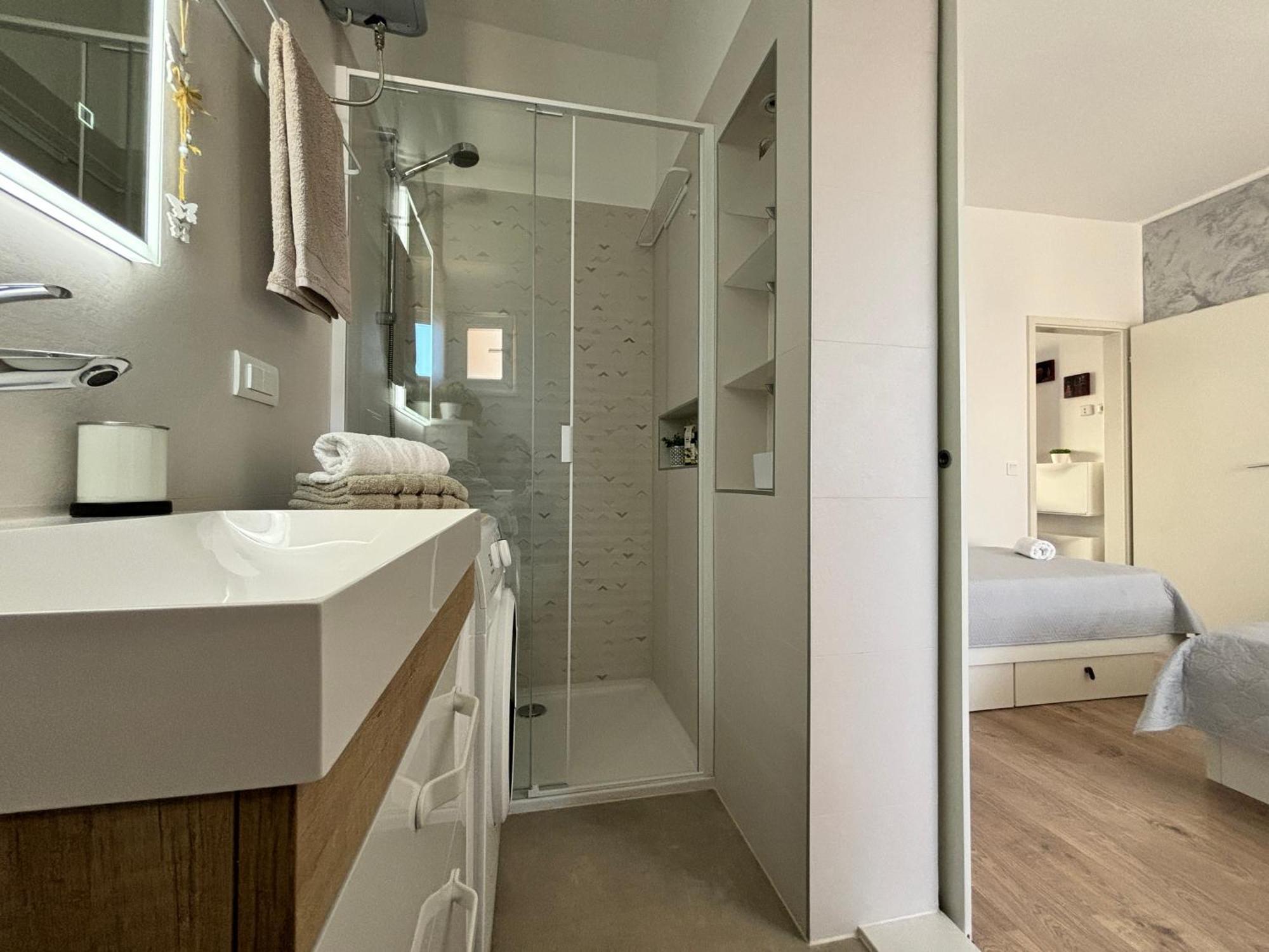 Sea & Sun Apartments Tučepi الغرفة الصورة