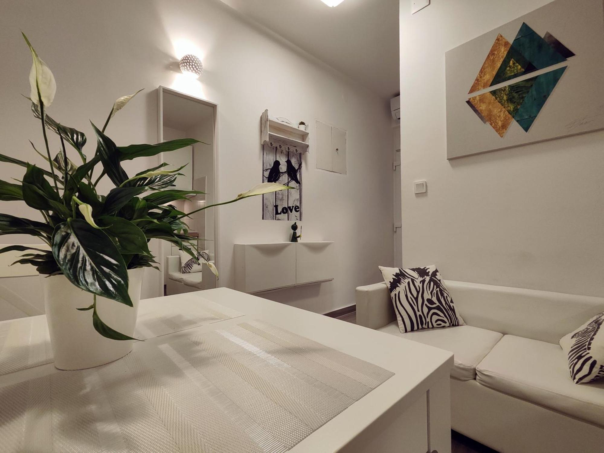 Sea & Sun Apartments Tučepi الغرفة الصورة